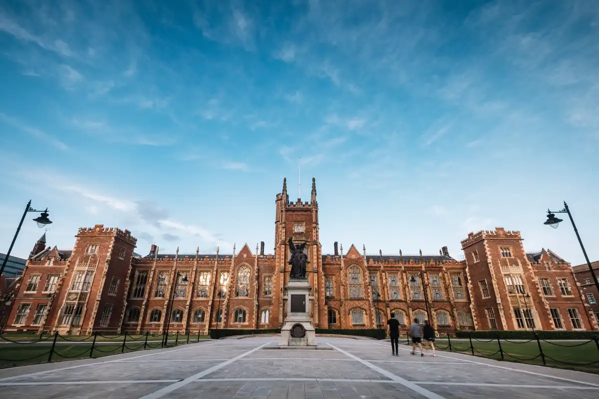 A photo of the entrance of QUB